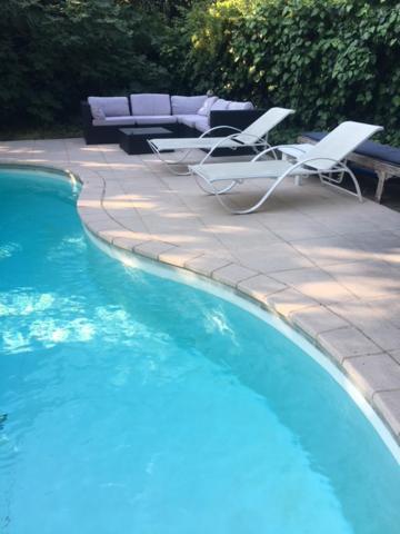 Serenity Chambre D'Hote Au Calme Des Maitres Tibetains Y Ont Sejourne 15 Mn Des Plages Apartment Mougins Exterior foto